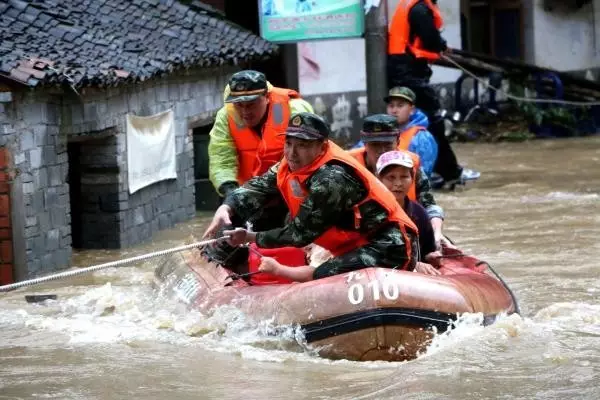 常見問(wèn)題臺(tái)風(fēng)過(guò)后房子如何自救？汽車如何理賠？